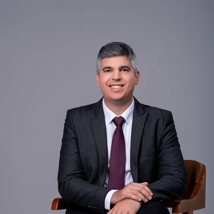 Dr. Milton Moraes Filho, médico responsável pela cirurgia de catarata no Instituto de Olhos de Colatina