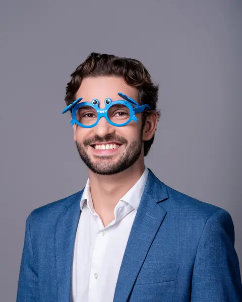 Dr. Guilherme Fracalossi, especialista em oftalmologia pediátrica e estrabismo no Instituto de Olhos de Colatina